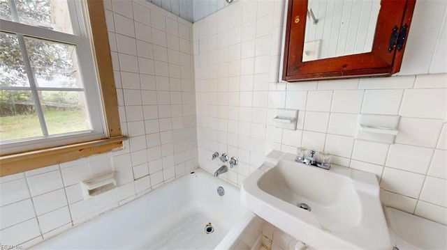 41 Orchard ST, Sunbury, NC 27979