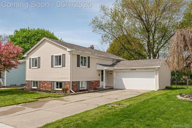 42646 Somerset Drive, Canton Charter Township, MI 48187