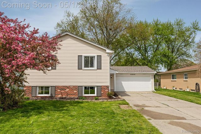 42646 Somerset Drive, Canton Charter Township, MI 48187