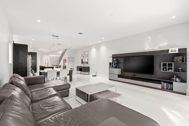 928 NE 16th Avenue 928, Fort Lauderdale, FL 33304