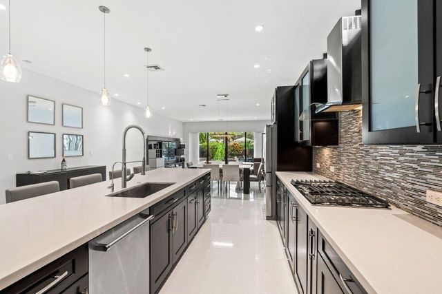 928 NE 16th Avenue 928, Fort Lauderdale, FL 33304