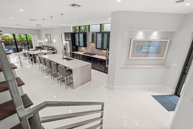 928 NE 16th Avenue 928, Fort Lauderdale, FL 33304