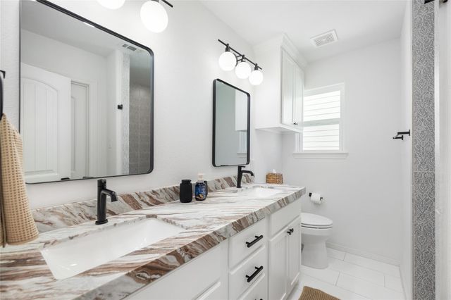 168 Capetown, Montgomery, TX 77356