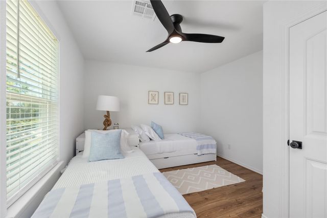 168 Capetown, Montgomery, TX 77356