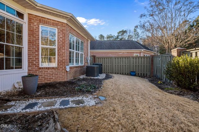 2 Calwell Creek Drive, Chapel Hill, NC 27517