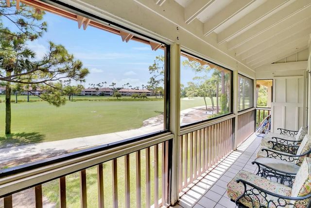 316 Brackenwood Circle 316, Palm Beach Gardens, FL 33418