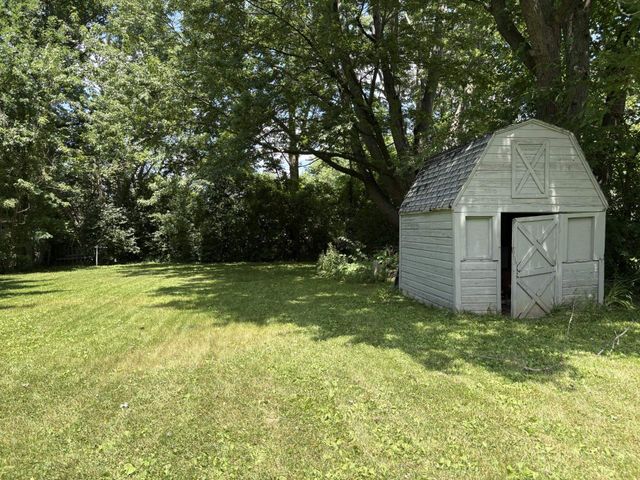 2387 Wildwood Circle Drive, Grand Blanc Twp, MI 48439