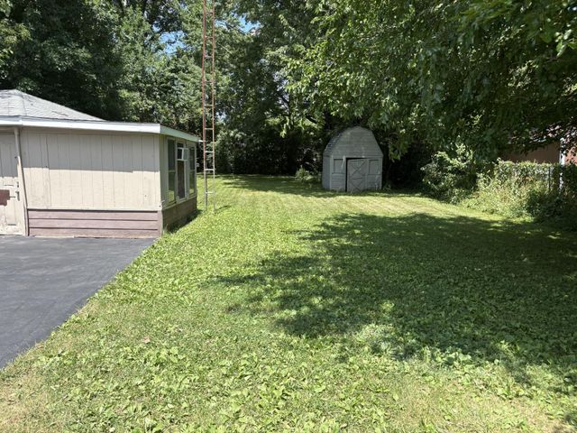 2387 Wildwood Circle Drive, Grand Blanc Twp, MI 48439
