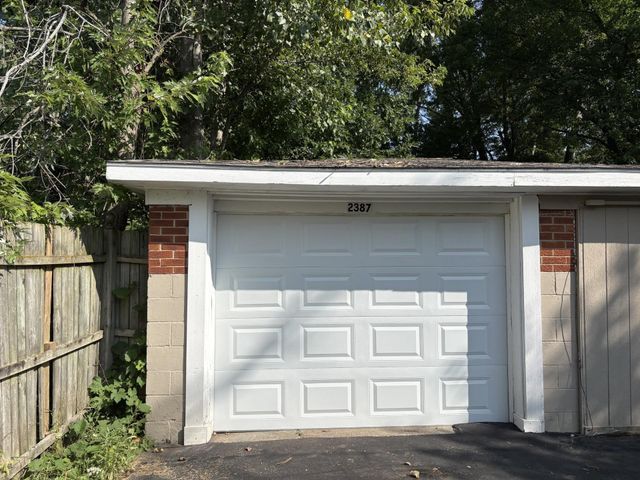 2387 Wildwood Circle Drive, Grand Blanc Twp, MI 48439