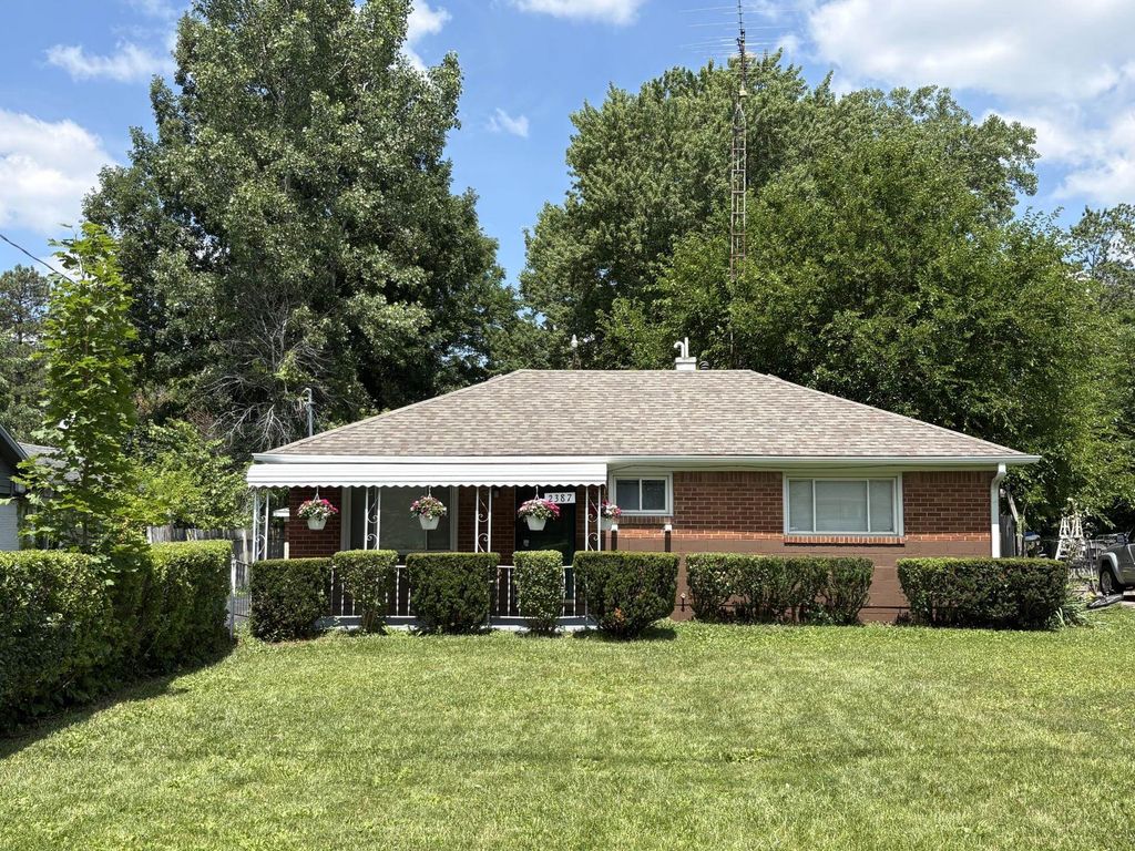 2387 Wildwood Circle Drive, Grand Blanc Twp, MI 48439