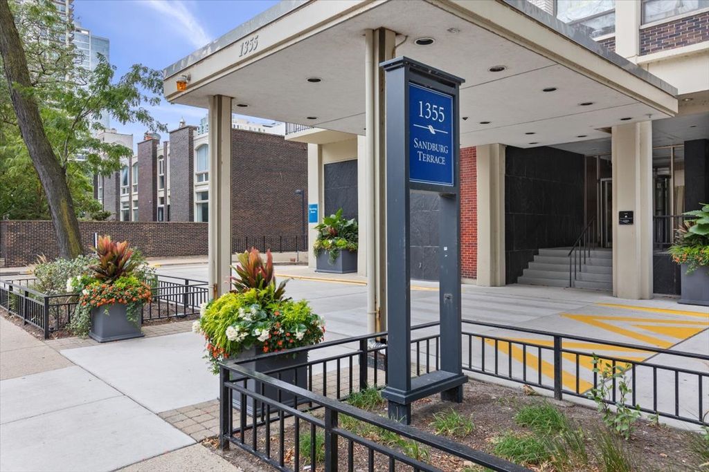 1355 N Sandburg Terrace 2801D, Chicago, IL 60610 — exterior
