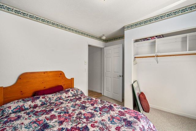 842 Eastriver Spur, Priest River, ID 83856