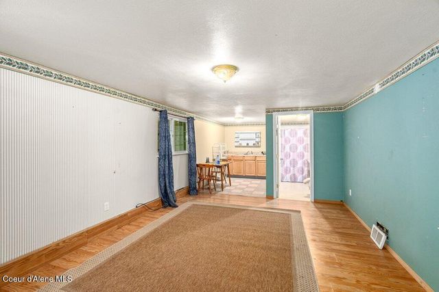 842 Eastriver Spur, Priest River, ID 83856