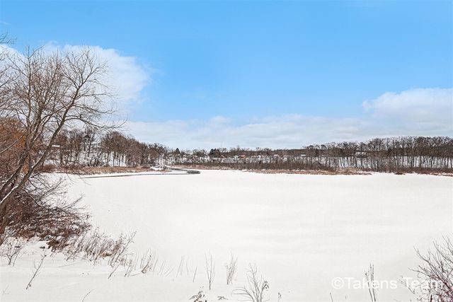 189 Mill Pond Drive 7, Middleville, MI 49333