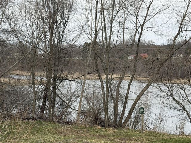 189 Mill Pond Drive 7, Middleville, MI 49333