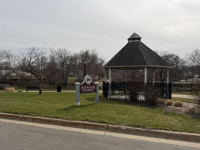 189 Mill Pond Drive 7, Middleville, MI 49333