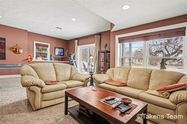 189 Mill Pond Drive 7, Middleville, MI 49333