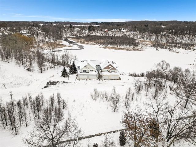 189 Mill Pond Drive 7, Middleville, MI 49333