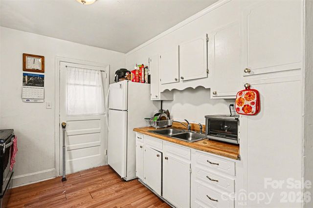 1835 Vinton Street, Charlotte, NC 28216