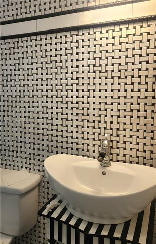 3811 NW 84th Ave 2B, Sunrise, FL 33351