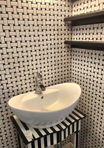 3811 NW 84th Ave 2B, Sunrise, FL 33351