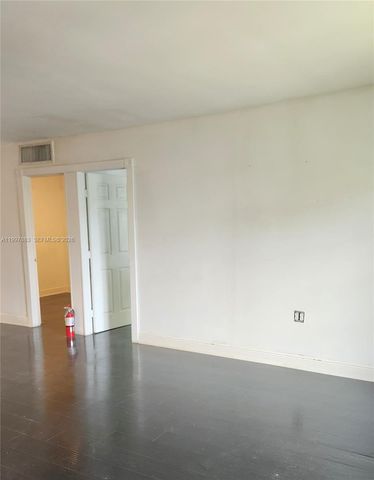 3811 NW 84th Ave 2B, Sunrise, FL 33351