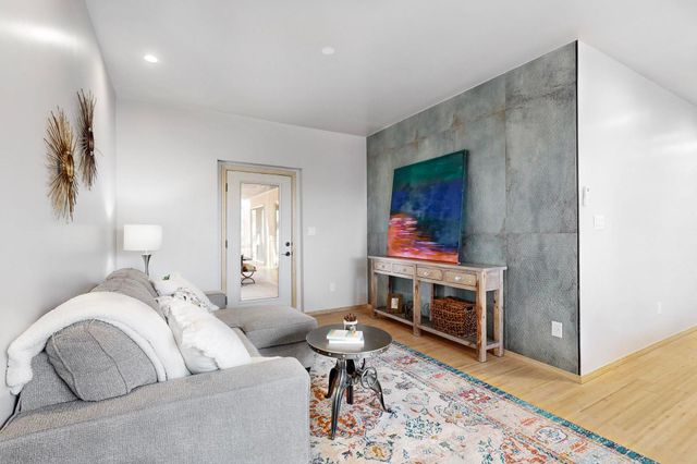 4106 Rio Grande Boulevard NW, Albuquerque, NM 87107