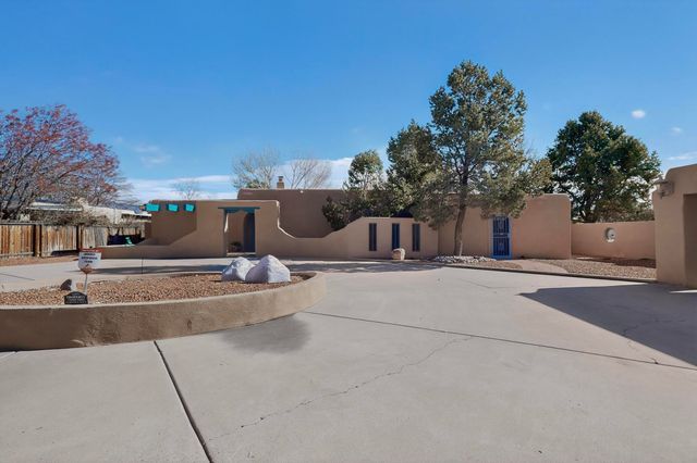 4106 Rio Grande Boulevard NW, Albuquerque, NM 87107