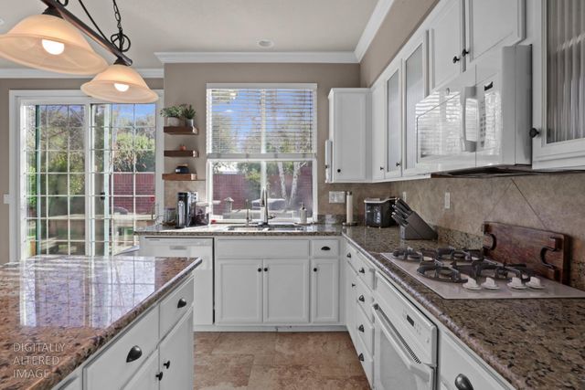 2540 Sequoia St, Lodi, CA 95242