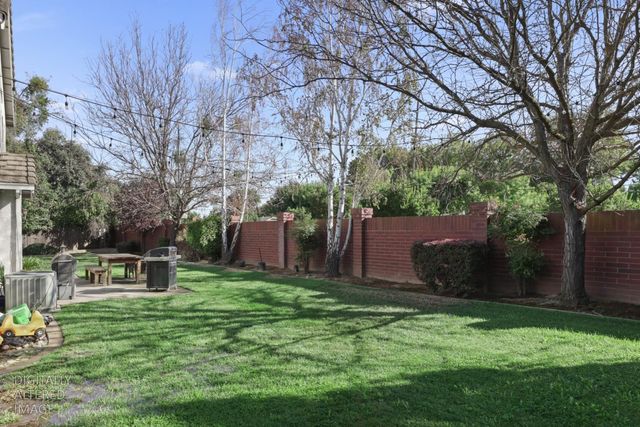2540 Sequoia St, Lodi, CA 95242