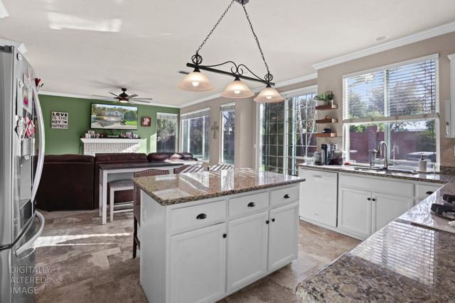2540 Sequoia St, Lodi, CA 95242