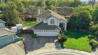 2540 Sequoia St, Lodi, CA 95242
