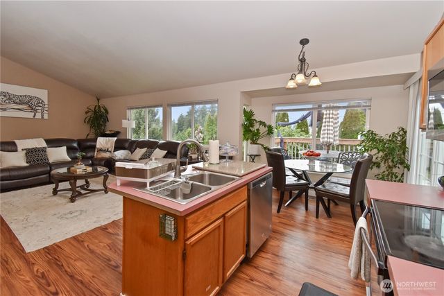 7601 69th Street NE, Marysville, WA 98270