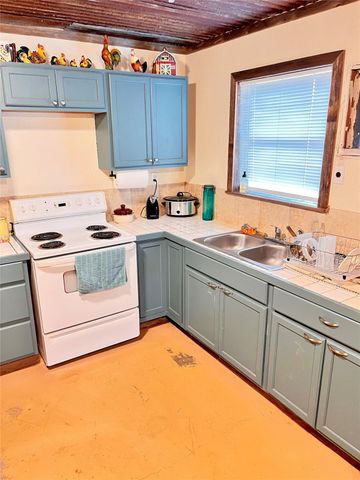 3869 Fm 2095, Cameron, TX 76520