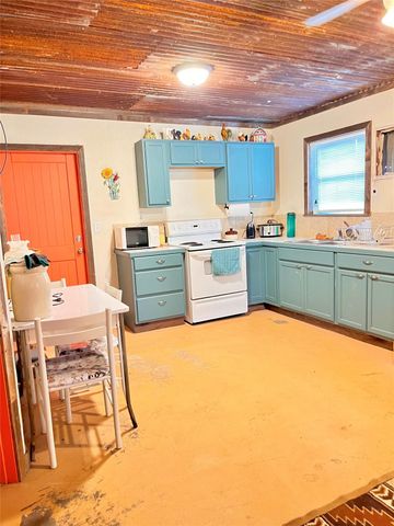 3869 Fm 2095, Cameron, TX 76520