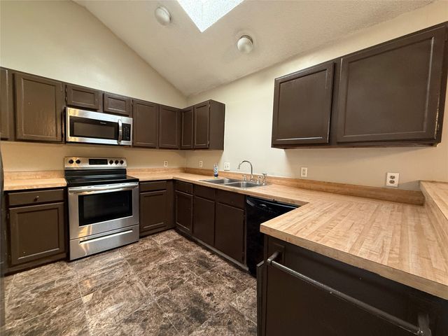 4244 Flamingo Way, Mesquite, TX 75150