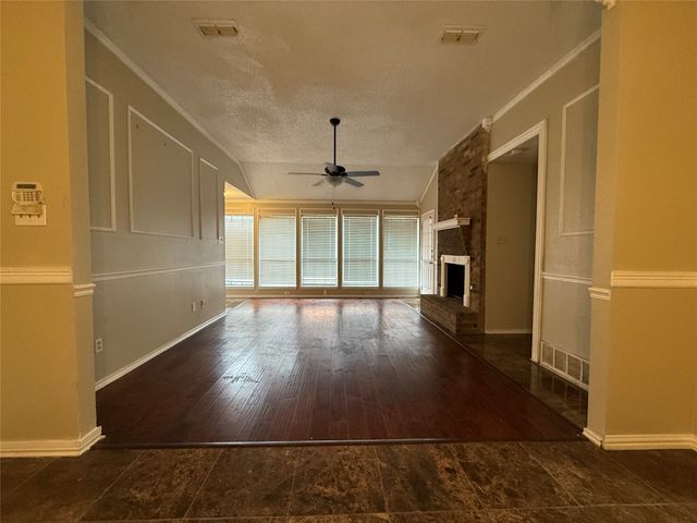4244 Flamingo Way, Mesquite, TX 75150