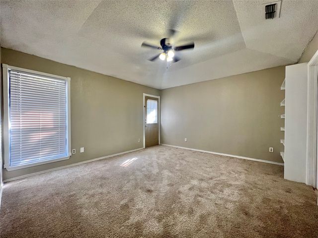 4244 Flamingo Way, Mesquite, TX 75150