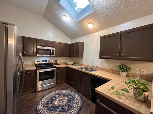 4244 Flamingo Way, Mesquite, TX 75150