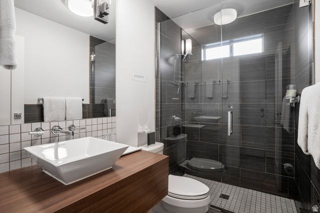 225 E MAIN ST, Rockville, UT 84763