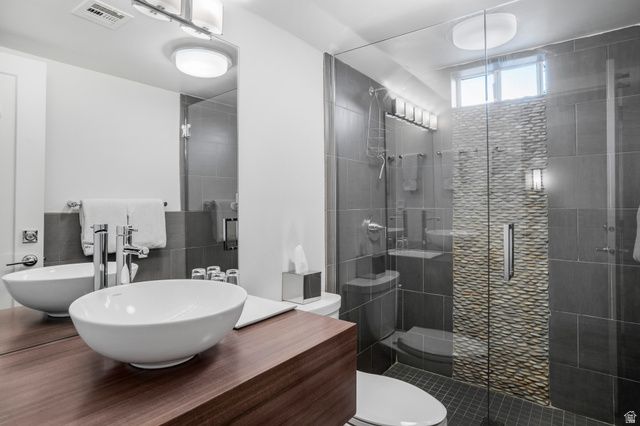 225 E MAIN ST, Rockville, UT 84763