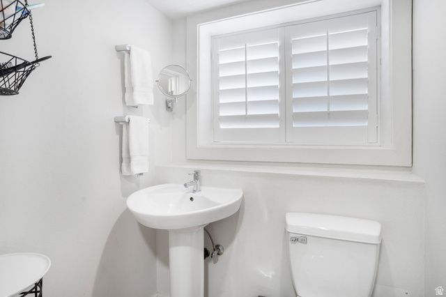 225 E MAIN ST, Rockville, UT 84763