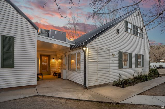 225 E MAIN ST, Rockville, UT 84763