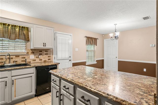 6332 Woodside Drive N, Theodore, AL 36582