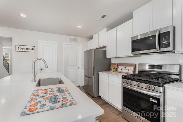 150 Mountain Bridge Way, Statesville, NC 28625