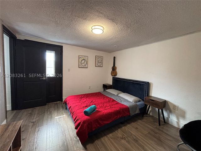 4120 NW 166th St, Miami Gardens, FL 33054