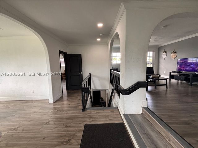 4120 NW 166th St, Miami Gardens, FL 33054