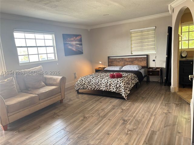 4120 NW 166th St, Miami Gardens, FL 33054