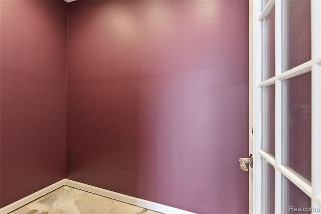 7154 Westchester, West Bloomfield, MI 48322