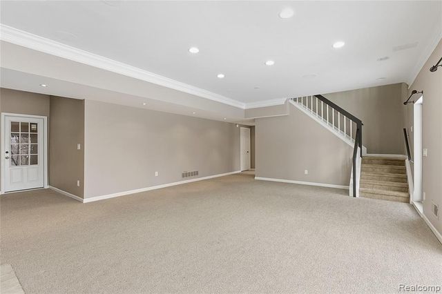 7154 Westchester, West Bloomfield, MI 48322